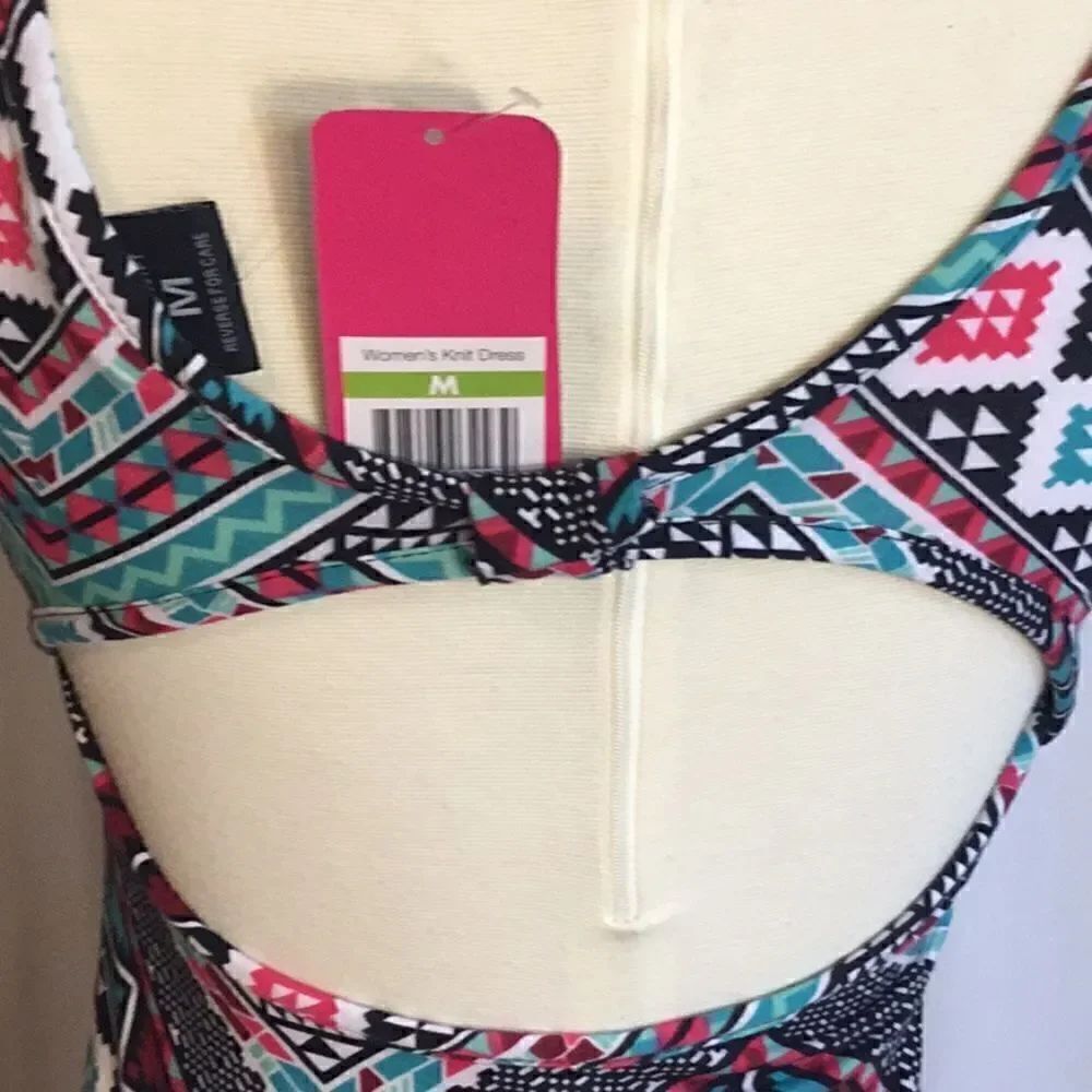 Aztec pattern maxi dress open back in medium - Picture 13 of 15